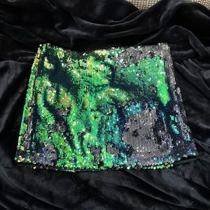 Guess green sequence skirt (sz l)